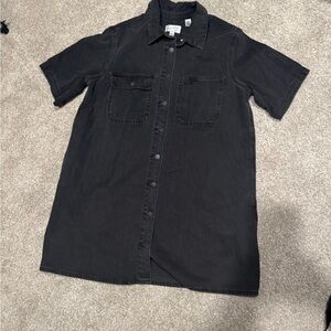 Universal Thread Women’s Black Denim shift dress